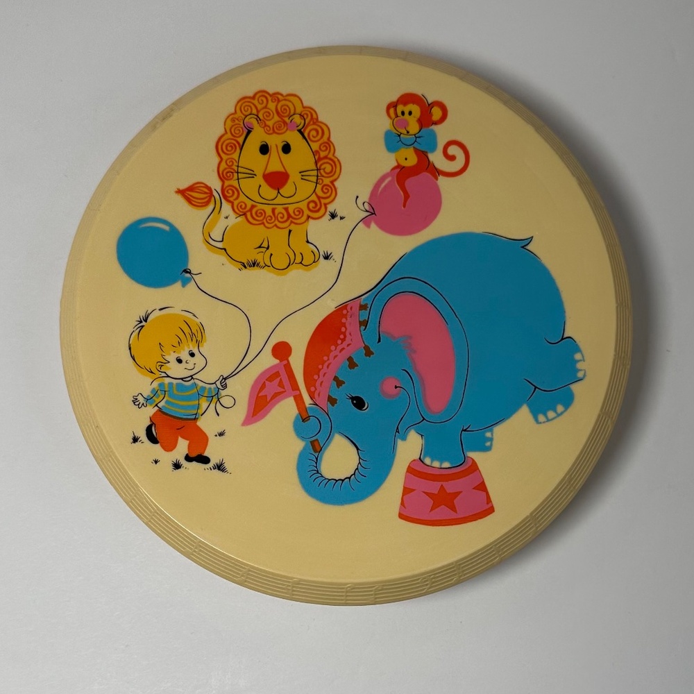 Vintage Musical Cake Plate – Circus Cuties Edition | Works!
